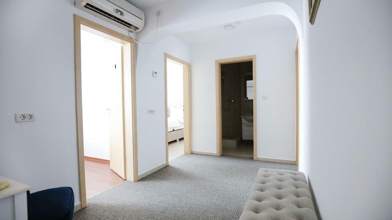 Old Square Apartments 5 티미쇼아라 외부 사진
